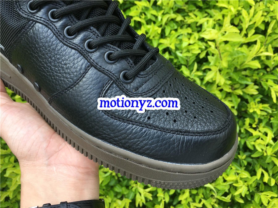 Nike Special Field Air Force 1 Mid Black